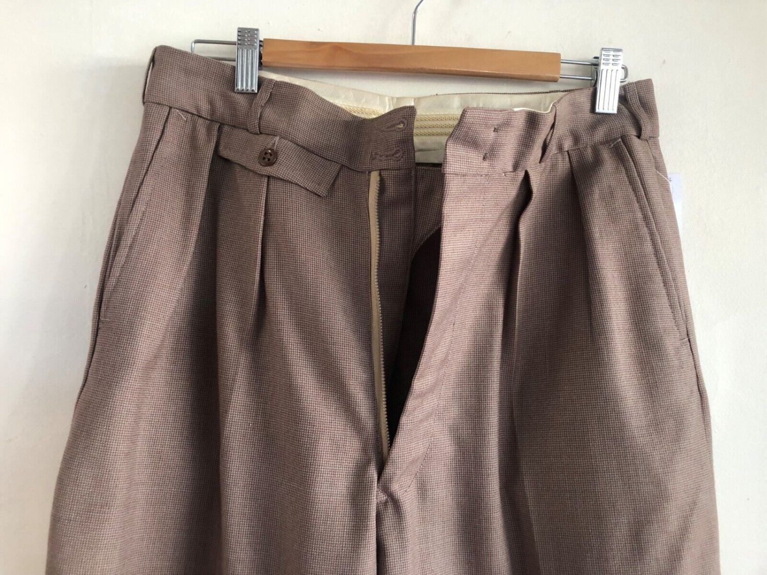 VINTAGE PURE WOOL DEADSTOCK LIGHT BROWN 'SUNTONE' 1940S MEN'S PANTS 32 x 30