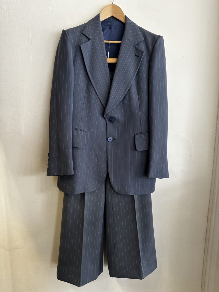 VINTAGE 70s 'RODMIL' SLATE BLUE PINSTRIPE 3PC MENS SUIT WITH 30 INCH ...